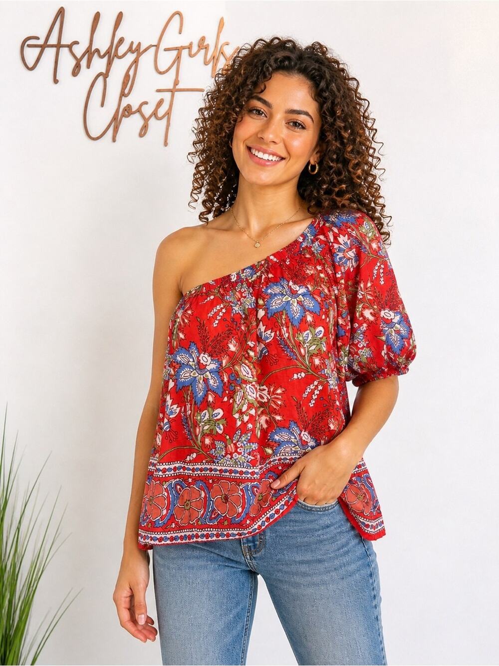 Velvet by Graham & Spencer Floral One Shoulder Blouse NWT Size S Boho Chic
